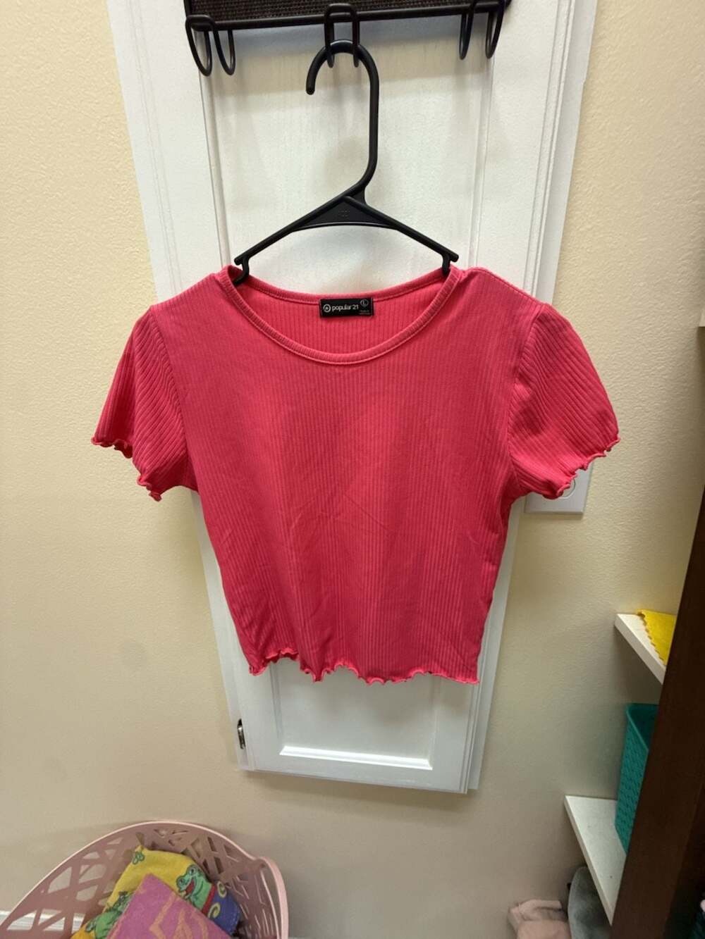 Popular 21 Pink Ribbed Short Sleeve Lettuce Edge Crop Top